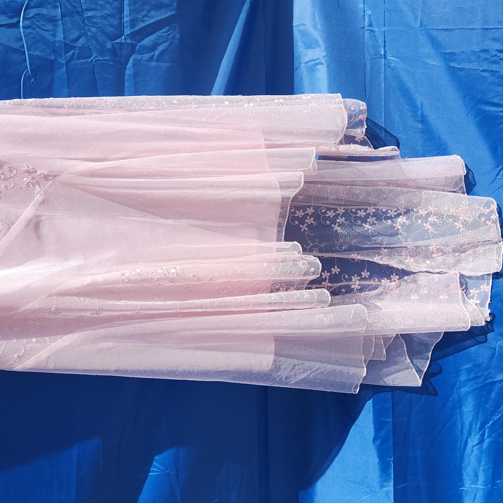 Elegant Pink Lace Cocktail Dress - Picture 2 of 3